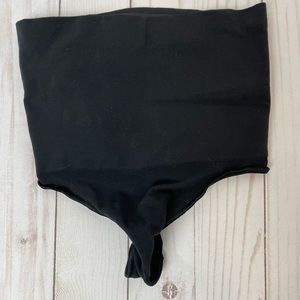 SKIMS thong shapewear reposhing as they were too small.